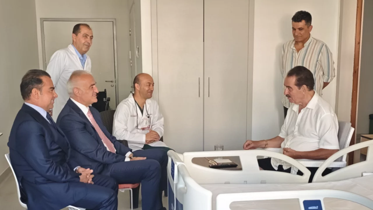 Bakan Mehmet Nuri Ersoy'dan İbrahim Tatlıses'e anlamlı ziyaret!