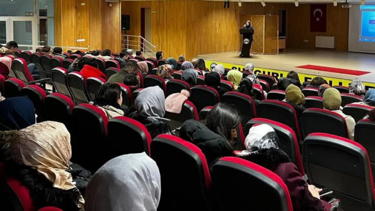 &Ouml;ğretmenlere seminerler online mı olacak? 2026 haziran seminerleri y&uuml;z y&uuml;ze mi, uzaktan mı yapılacak?
