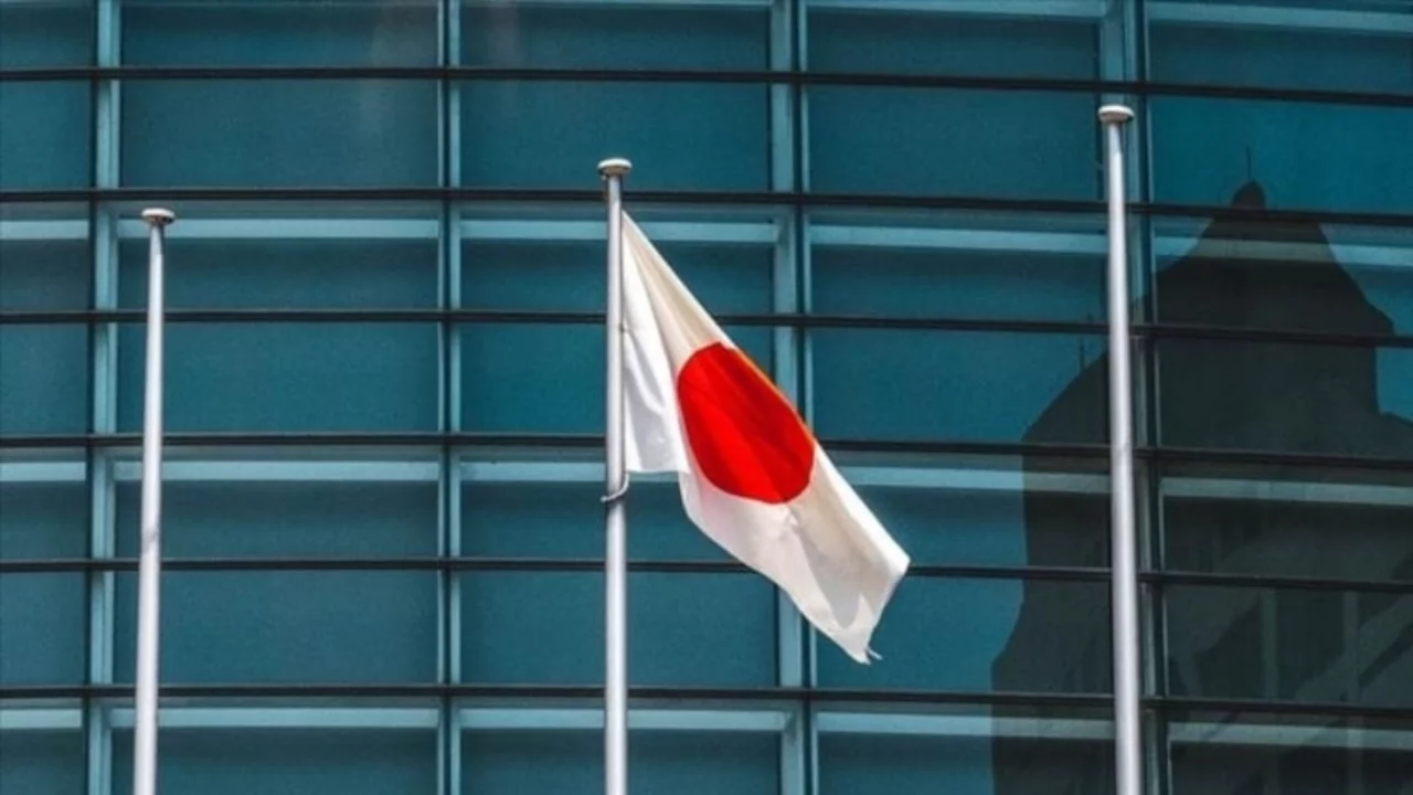 Japonya'dan H&uuml;rm&uuml;z Boğazı'nda g&uuml;venli ge&ccedil;iş ve ABD-İran anlaşması &ccedil;ağrısı