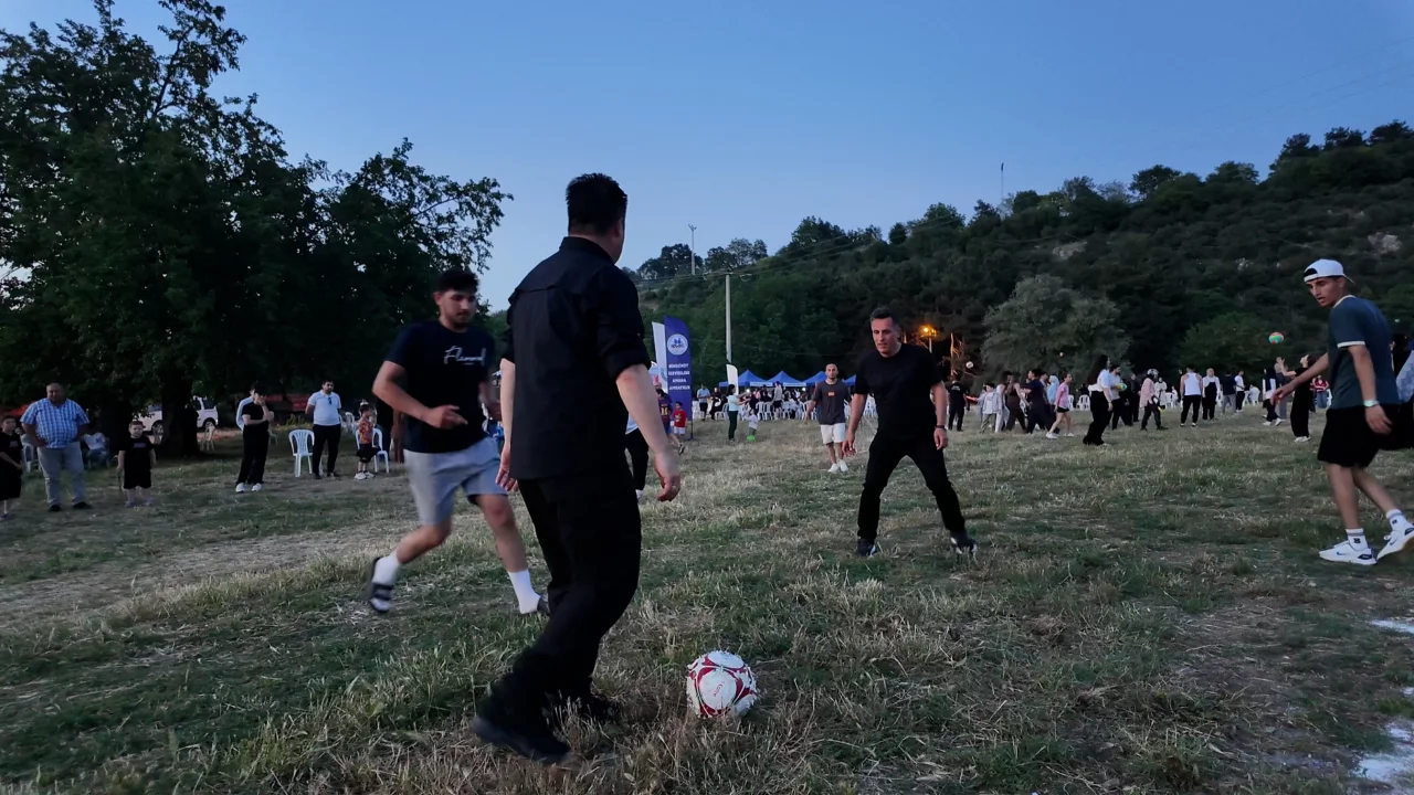 Yenişehir'de gençlik kampı: Doğanın kalbinde 1000 kişi buluştu!