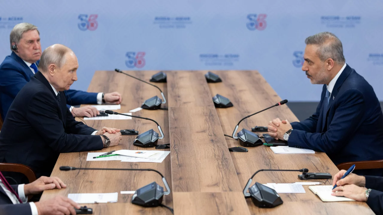 Bakan Fidan, Rusya Devlet Başkanı Putin ile görüştü