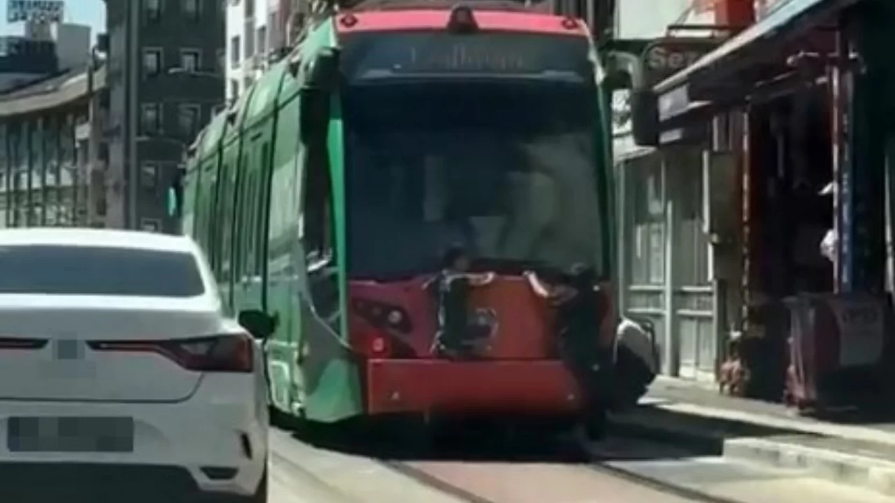 Bursa'da y&uuml;rekleri ağza getiren anlar! Canlarını hi&ccedil;e saydılar...