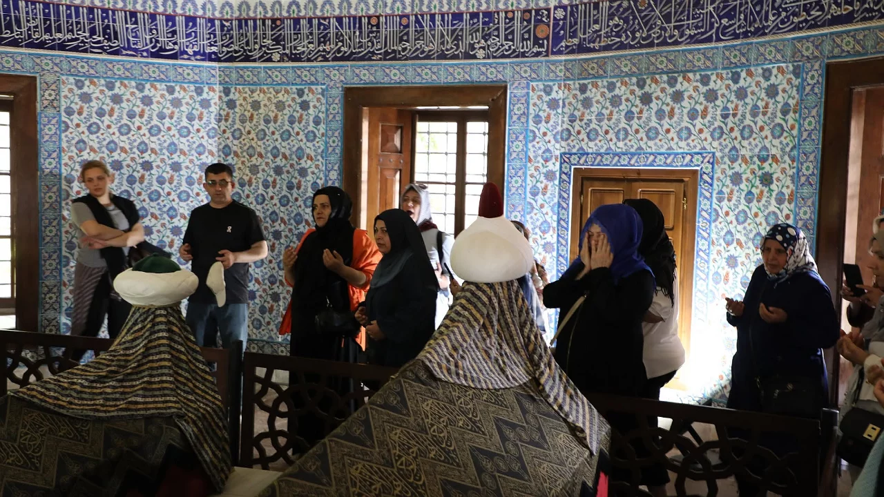 Gemlik Belediyesi kültür turları devam ediyor