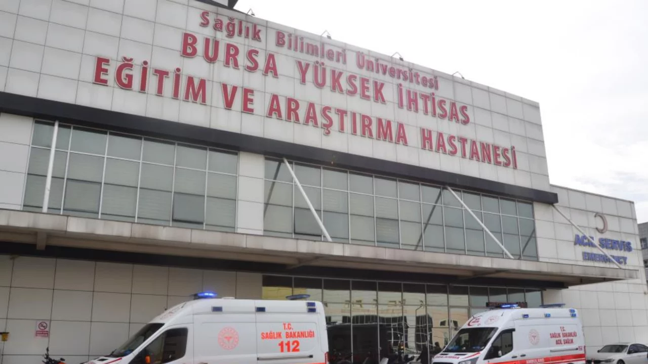 Bursa'da ilk kez uygulandı! "vNOTES" tekniğiyle sağlığına kavuştu...