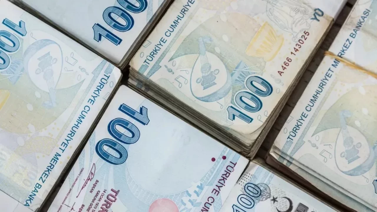 En d&uuml;ş&uuml;k emekli maaşı i&ccedil;in rakam verildi!