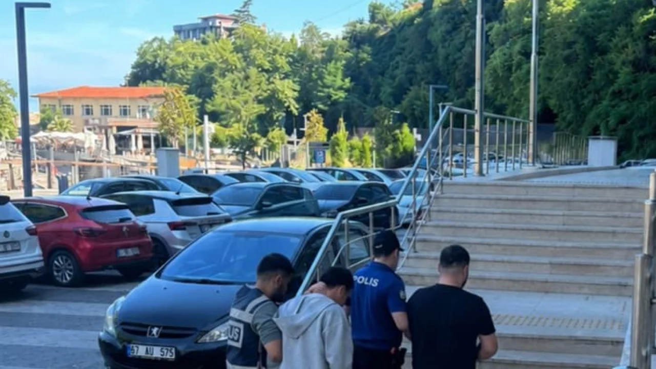 Fuhuş operasyonunda 2 tutuklama
