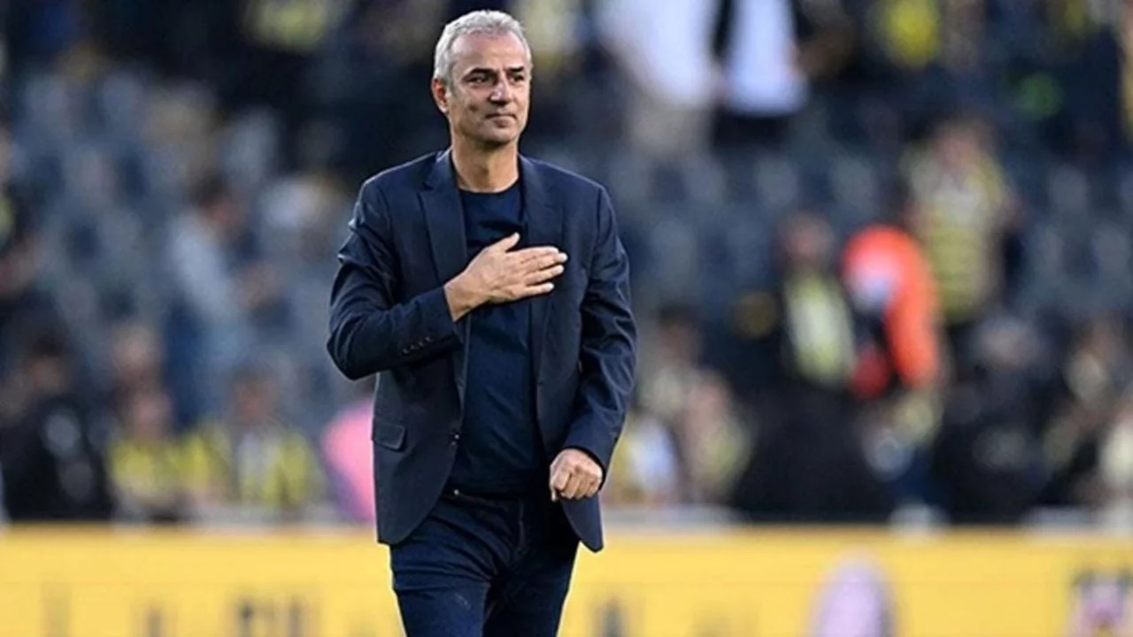 B&uuml;y&uuml;k ters k&ouml;şe! İşte Fenerbah&ccedil;e'nin yeni teknik direkt&ouml;r&uuml;