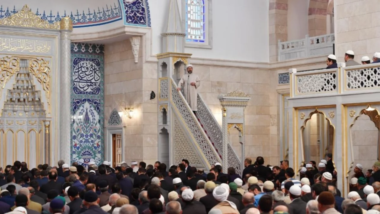 19 Haziran Cuma Hutbesi yayınlandı mı? 19 Haziran Cuma Hutbesi tam metni!