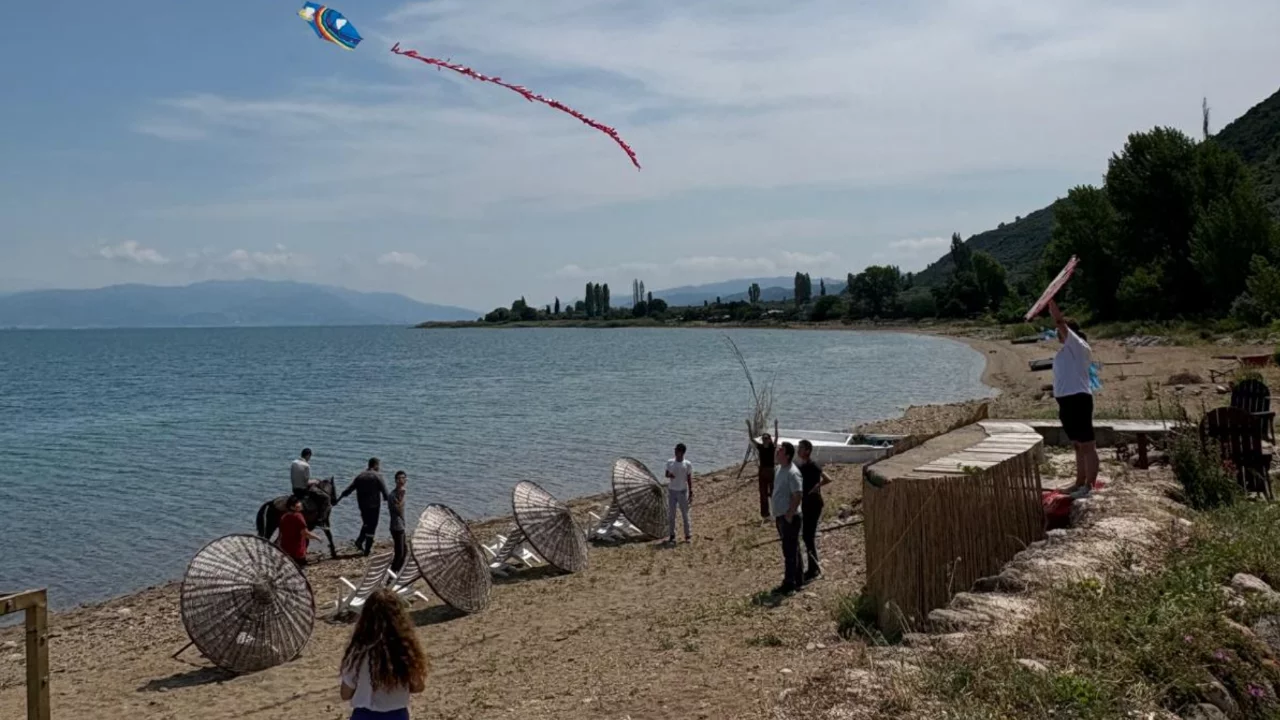 Özel gereksinimli öğrenciler İznik Gölü kıyısında unutulmaz bir gün geçirdi!
