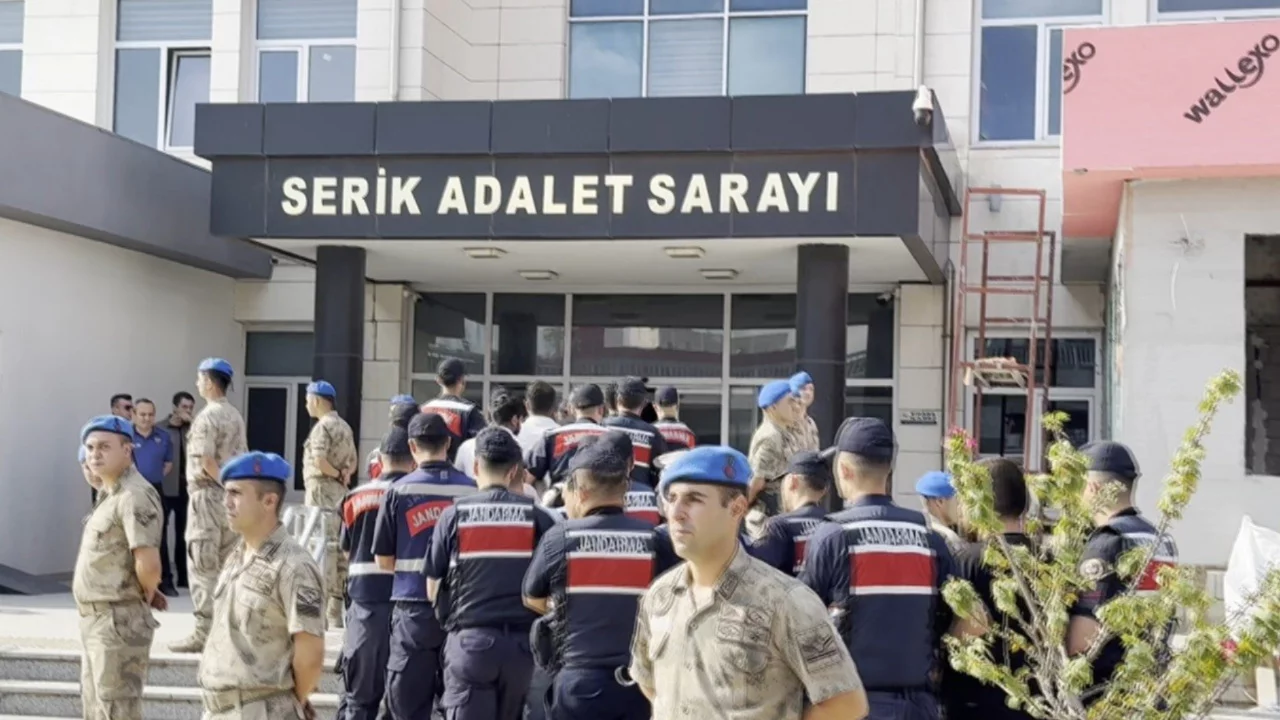 Serik'te uyuşturucu operasyonu: 9 gözaltı 