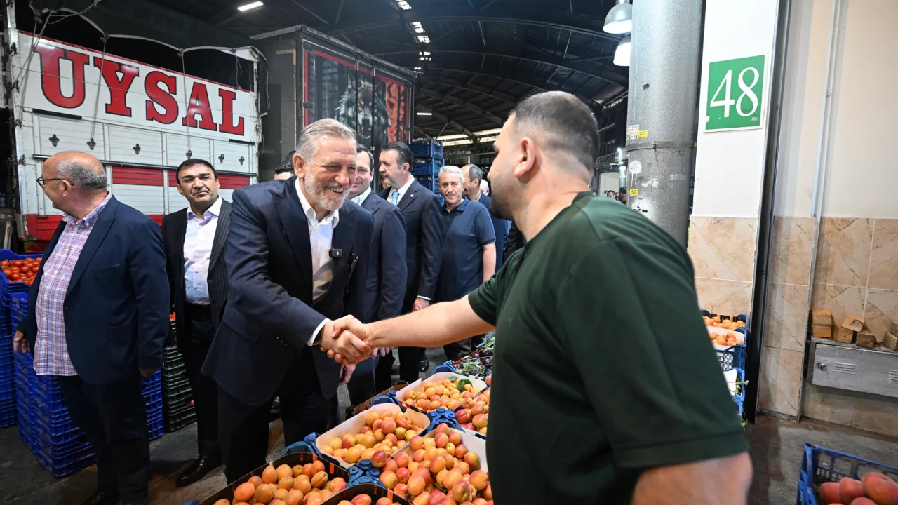 BTSO Başkanı Burkay'dan Bursa Kent Hali'ne stratejik ziyaret!