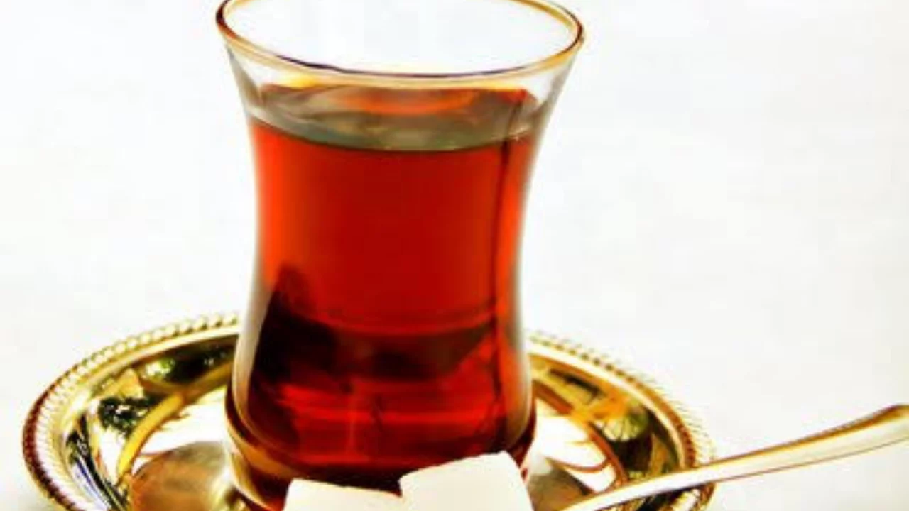 Kıraathane &ccedil;ayı nasıl yapılır? Tavşan kanı &ccedil;ayın p&uuml;f noktaları ve ideal demleme y&ouml;ntemi