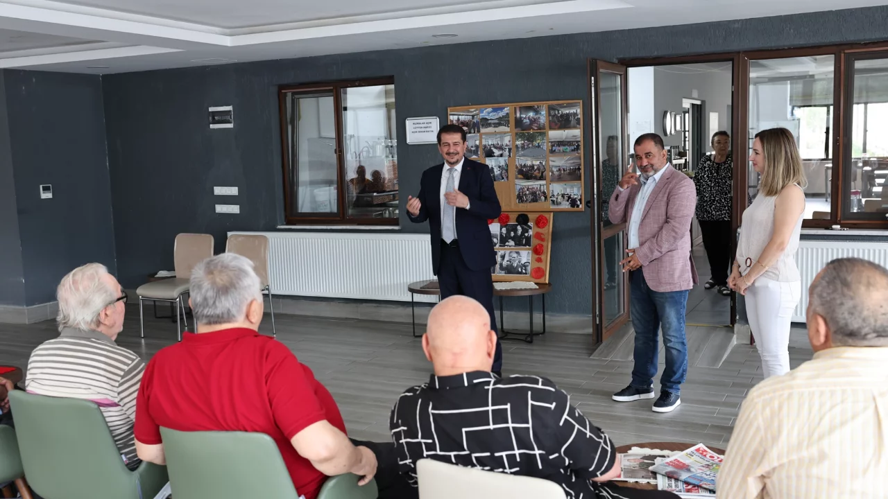 Bursa'da Babalar G&uuml;n&uuml; &ouml;ncesi duygusal buluşma!