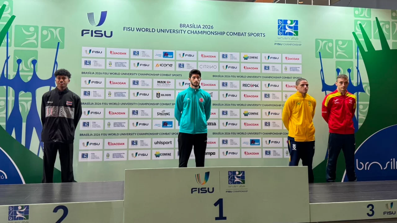 T&uuml;rkiye'ye altın gurur! Bursalı sporcudan d&uuml;nya şampiyonluğu...