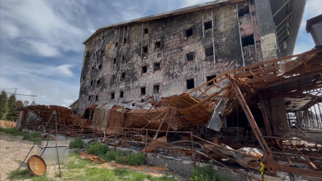 Uludağ'daki yangın faciasında kritik g&uuml;n! Kervansaray Otel'de 451 g&uuml;n sonra keşif yapıldı...