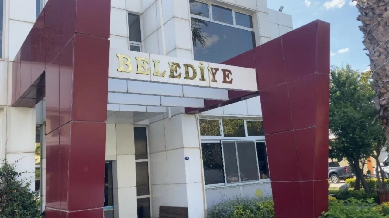 Seferihisar Belediyesine r&uuml;şvet operasyonu: Tutuklama kararlı var
