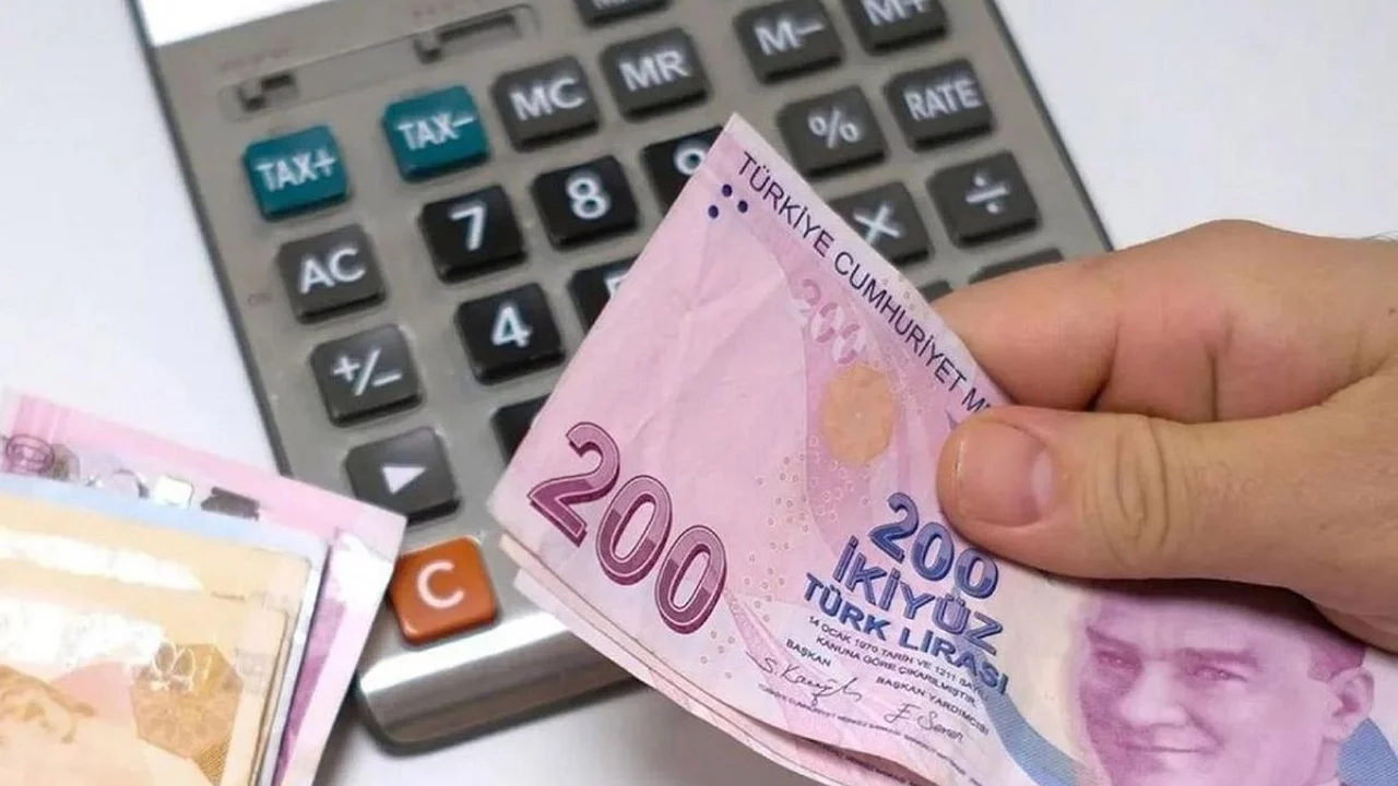 Memur ve emekli i&ccedil;in k&ouml;t&uuml; haber! Artış beklentisi zayıf...