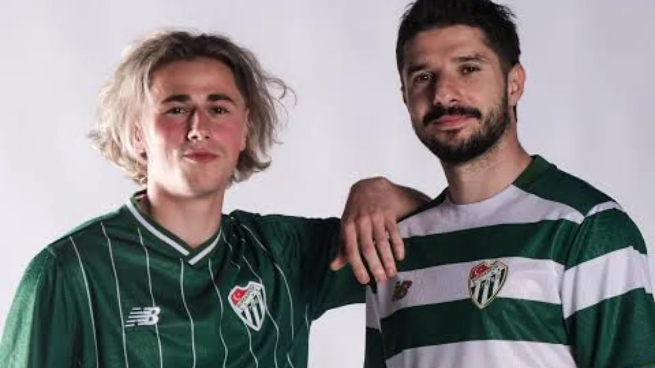Bursaspor'un yeni sezon formaları taraftarlarla buluşacak!