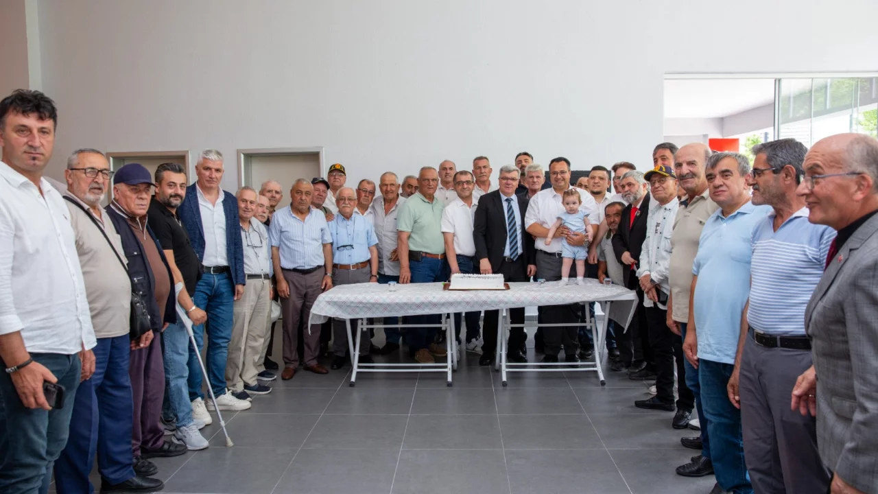 Bursa'da şehit ve gazi babalarına anlamlı ziyaret 
