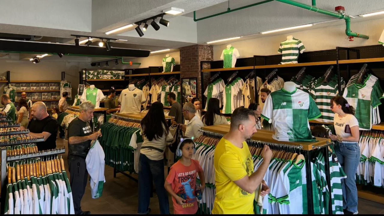 Bursaspor formaları satışta! İşte ilk rakamlar...