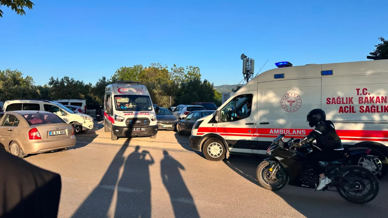 İznik G&ouml;l&uuml;'nde boğulma ihbarı ekipleri harekete ge&ccedil;irdi!