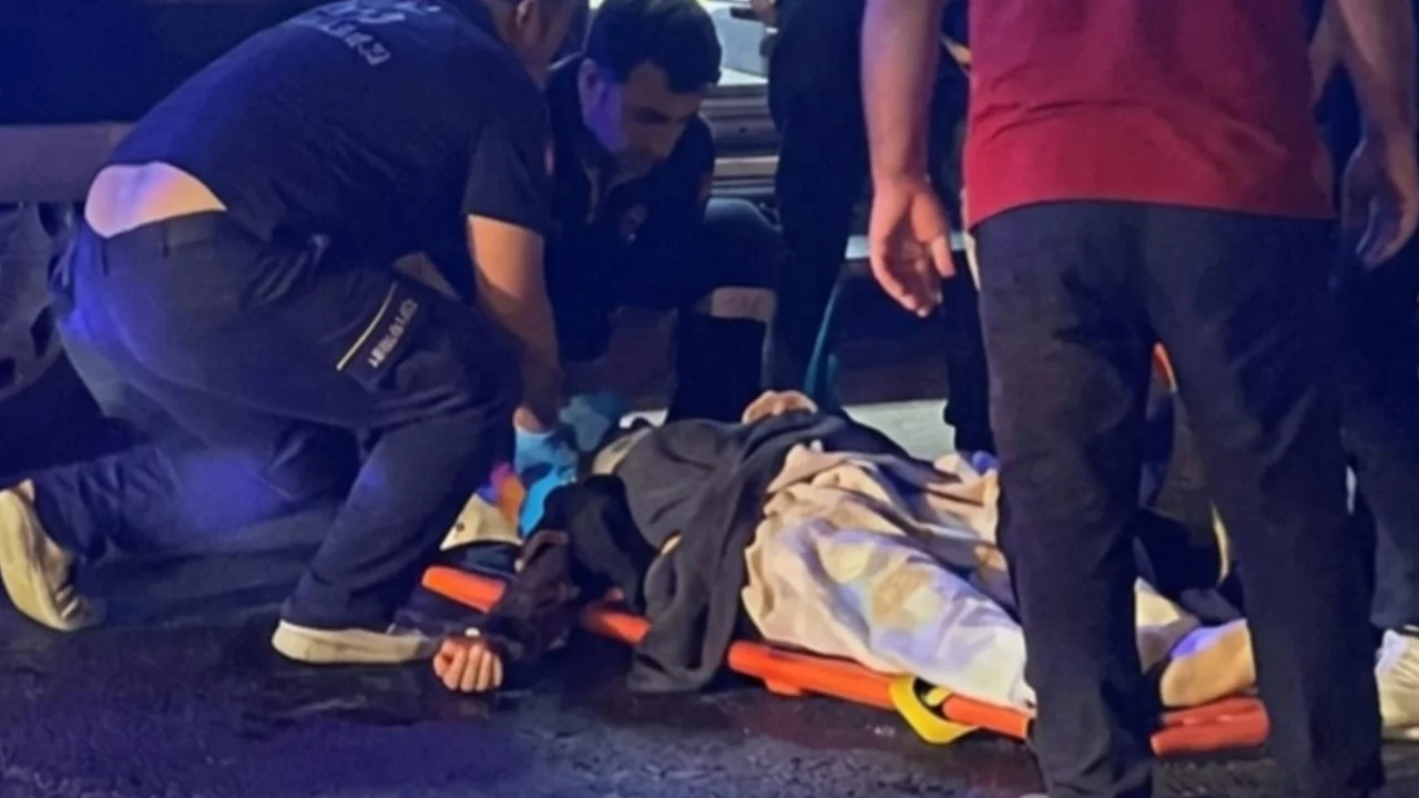 Mardin'de otomobilin çarptığı yaşlı kadının durumu kritik