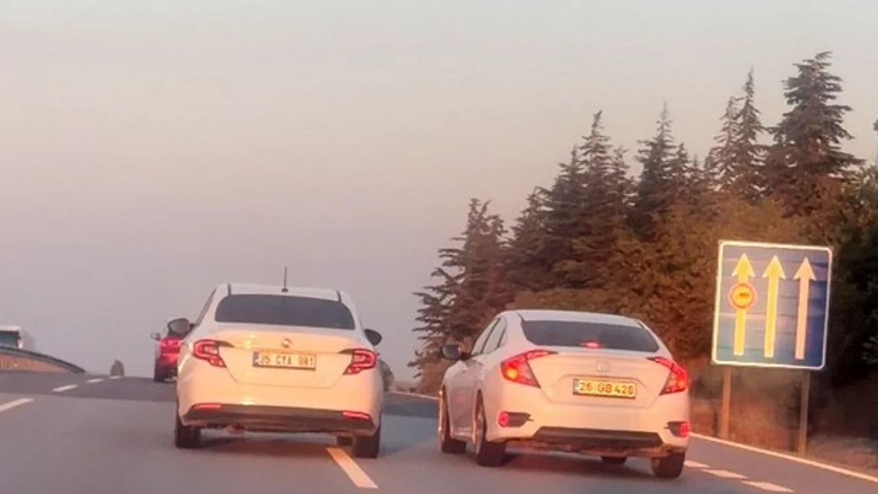 Eskişehir-Bursa yolunda tehlikeli yol kavgası!