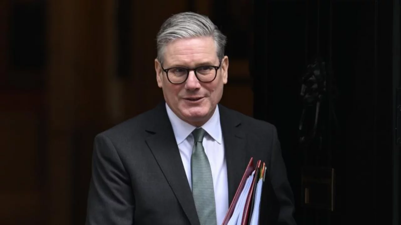 İngiltere Başbakanı Keir Starmer, görevinden istifa etti!