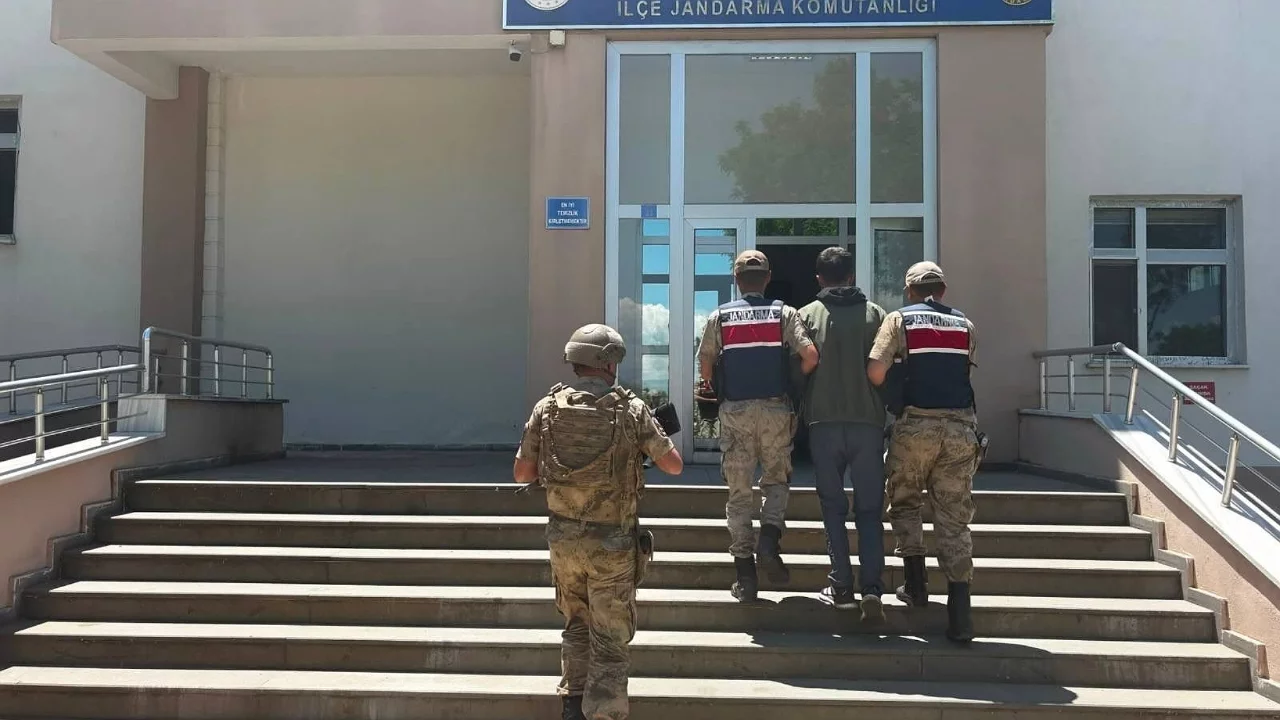 Jandarmadan geniş çaplı operasyon! Bir haftada 4 firari hükümlü yakalandı