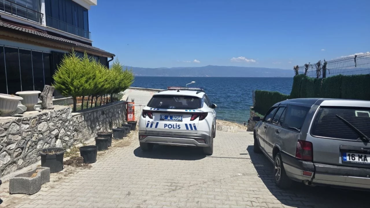 Bursa'da acı olay... Serinlemek i&ccedil;in girdiği deniz sonu oldu!
