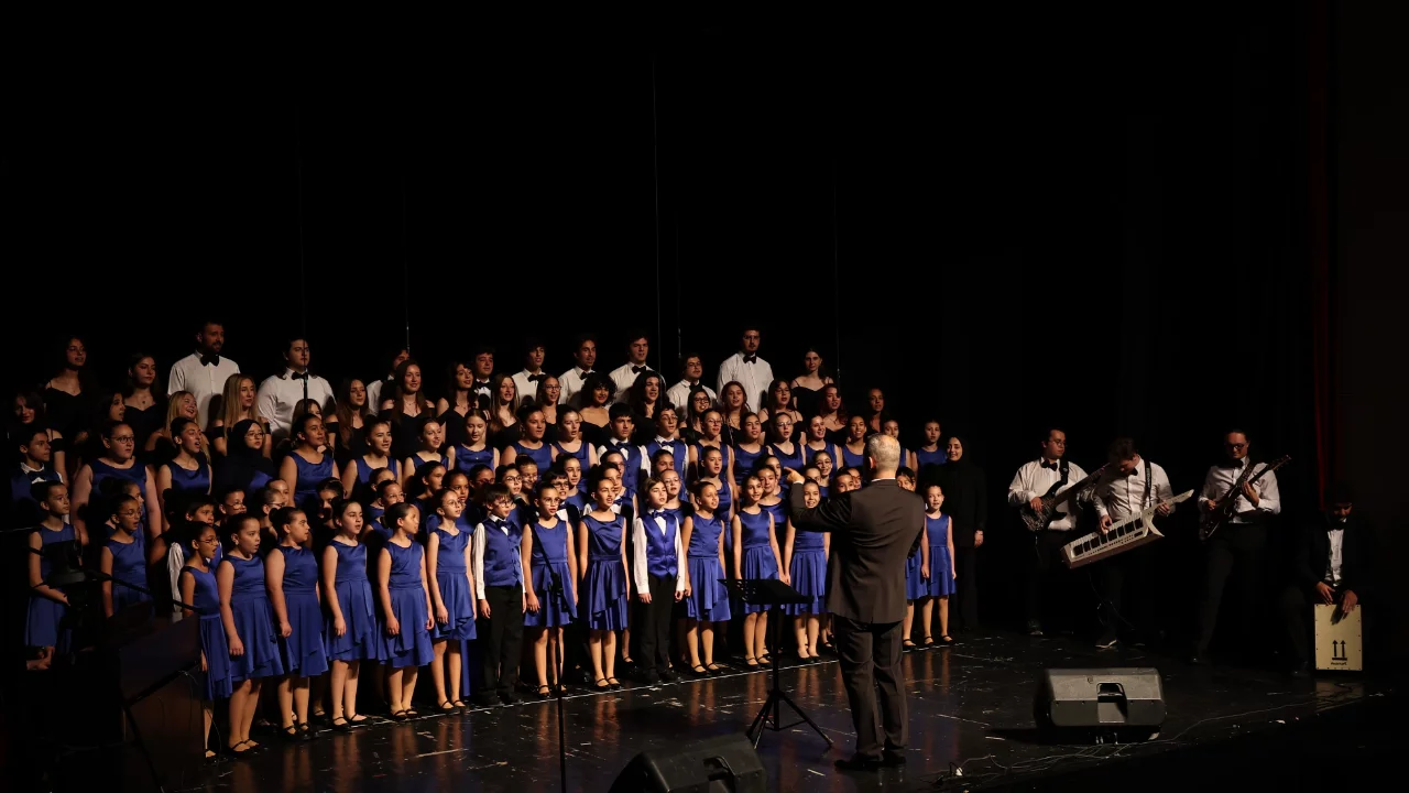Nilüfer'in farklı sesleri bu konserde bir oldu