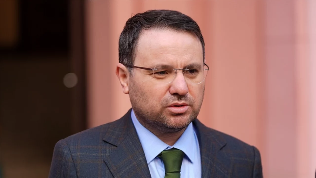 Bakan G&uuml;rlek'ten dikkat &ccedil;eken adım! 81 ile genelge g&ouml;nderildi...