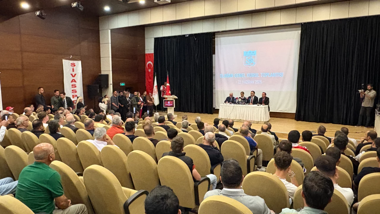 Sivasspor'da bir kez daha başkan adayı &ccedil;ıkmadı!