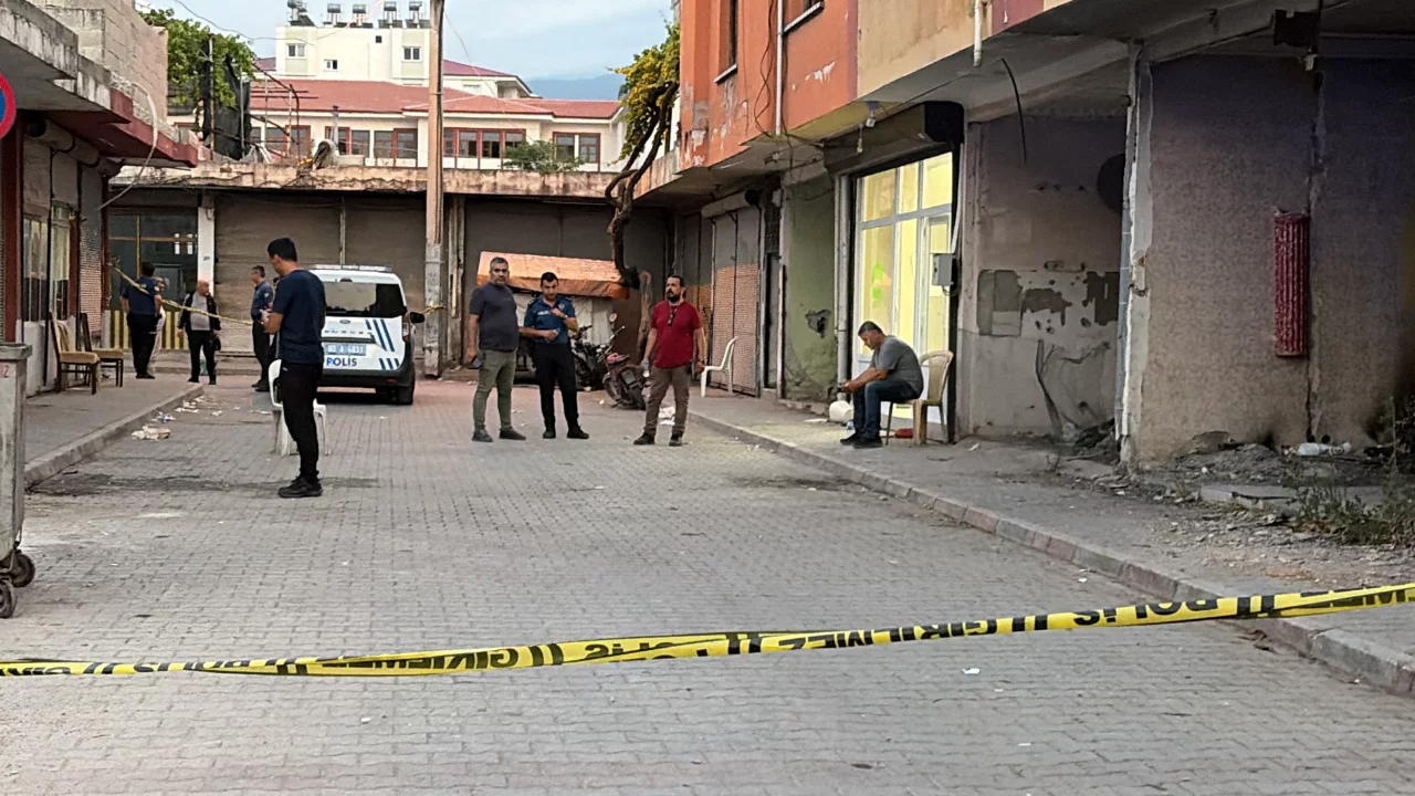 Osmaniye'de &ccedil;ıkan kavgada kan aktı! 66 yaşında hayatını kaybetti...