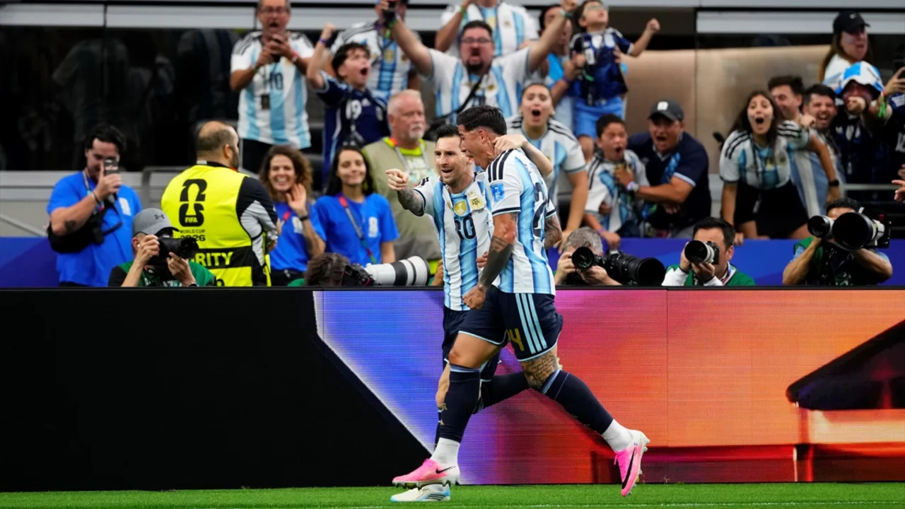 Arjantin, Avusturya'yı 2-0 ile devirdi! Messi D&uuml;nya Kupası tarihine ge&ccedil;ti...