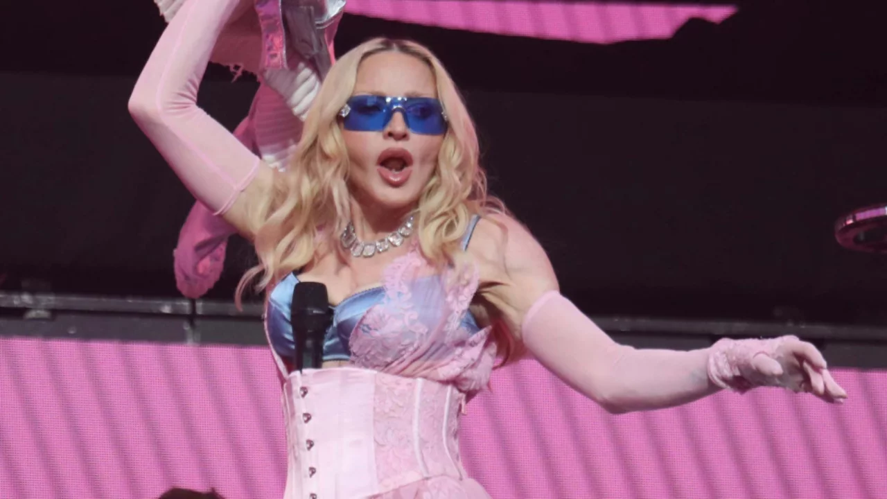Madonna'nın biyografi filmi neden çekilemedi? Ünlü yıldızdan bütçe açıklaması geldi