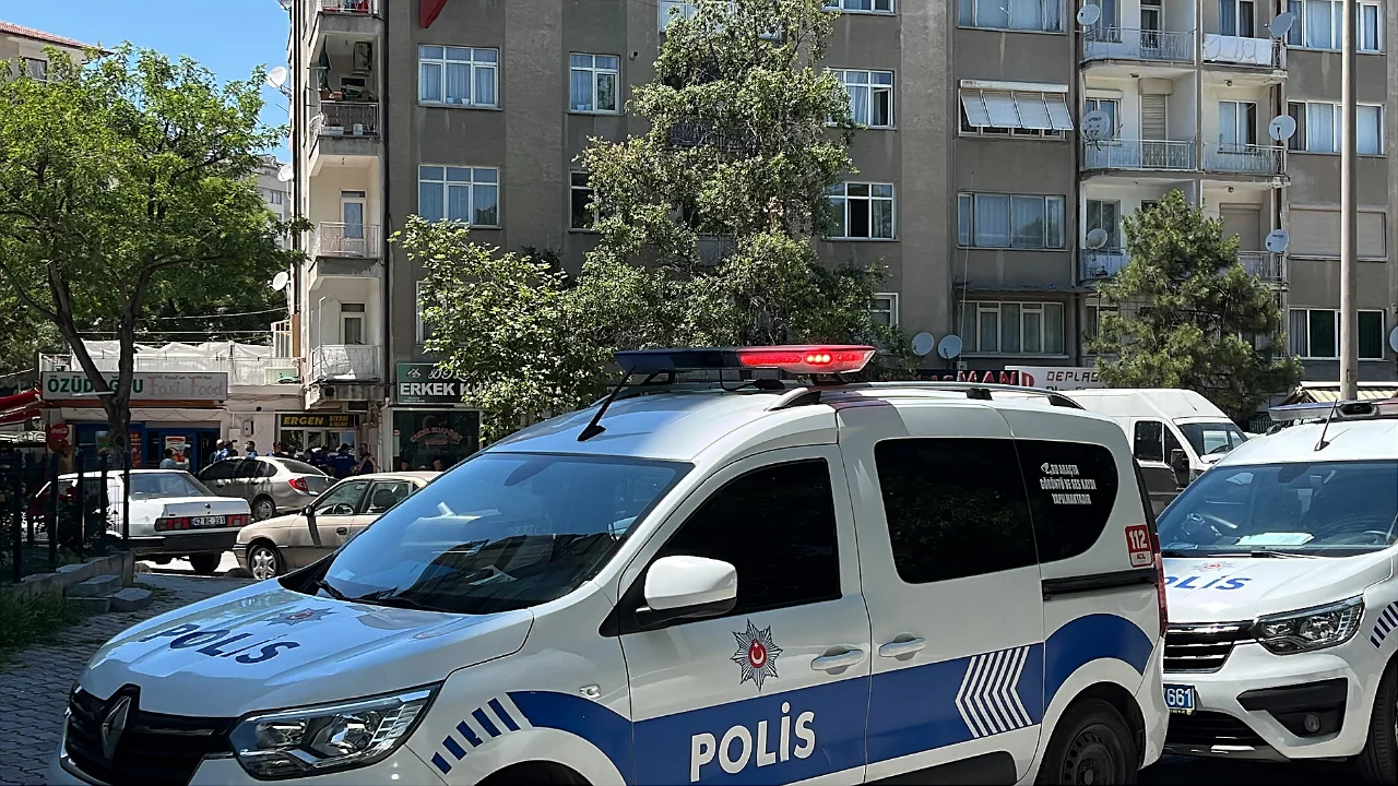 Apartman içinde başlayan tartışma kanlı bitti