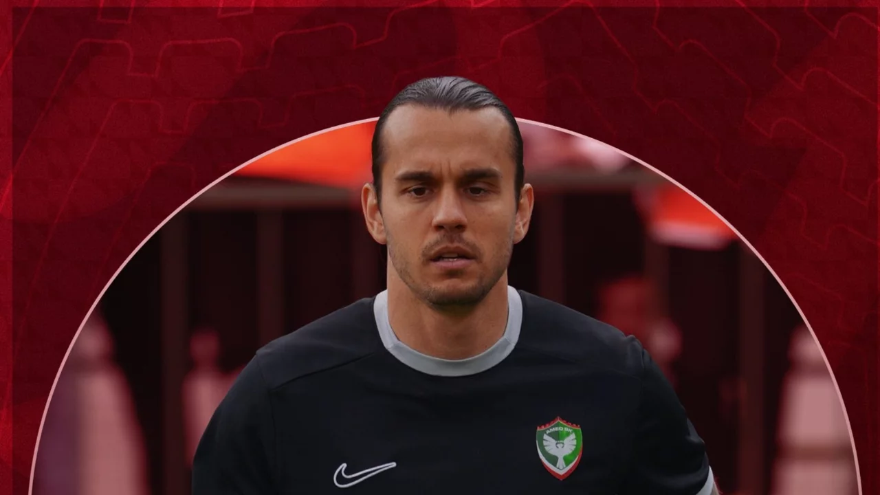 Amedspor'da kaleci Erce Kardeşler ile yollar ayrıldı 