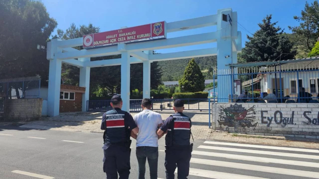 G&ouml;&ccedil;men ka&ccedil;ak&ccedil;ılığı su&ccedil;undan aranan ş&uuml;pheli yakalandı
