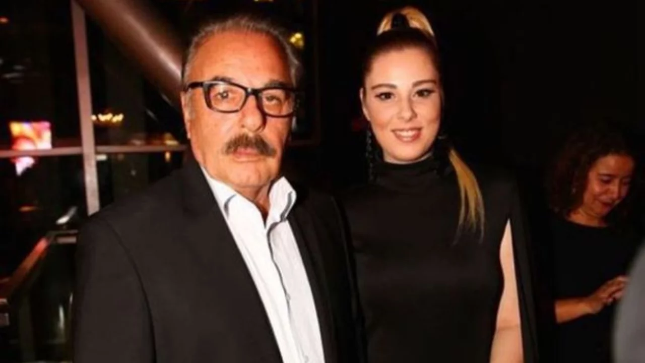 Tuğ&ccedil;e Tayfur'dan dikkat &ccedil;eken a&ccedil;ıklama: "Babamı kusursuz bir fig&uuml;r olarak g&ouml;stermeyin"