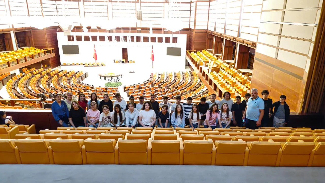 Osmangazi Belediyesi'nden öğrencilerin motivasyonunu artıran gezi