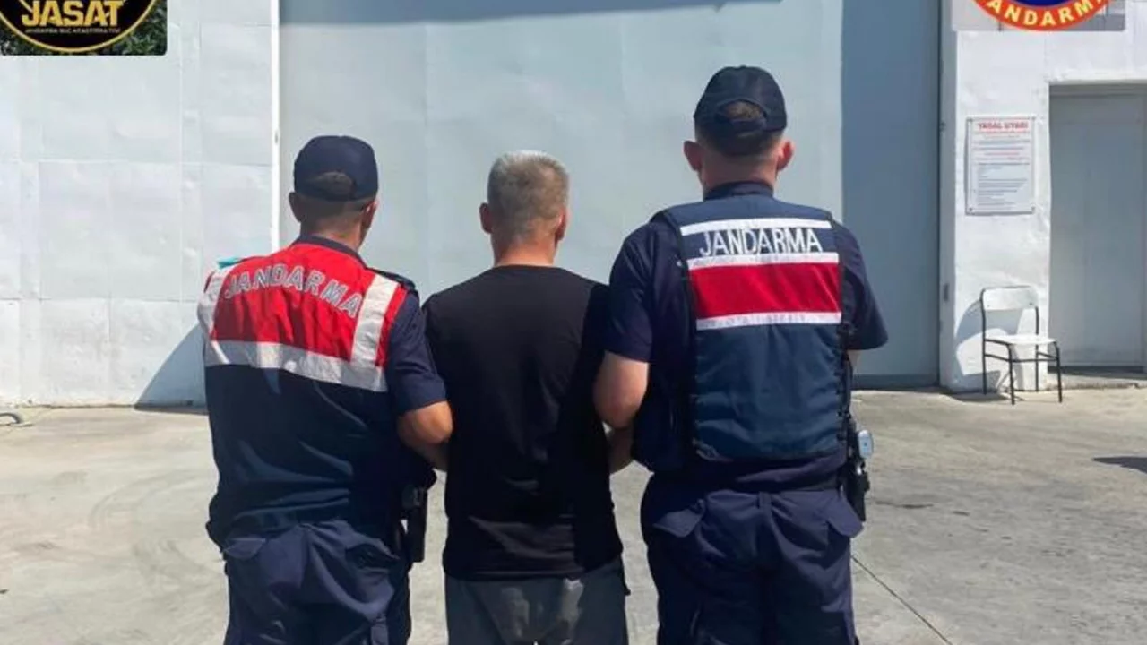 23 yıl hapis cezası bulunan firari h&uuml;k&uuml;ml&uuml; yakalandı