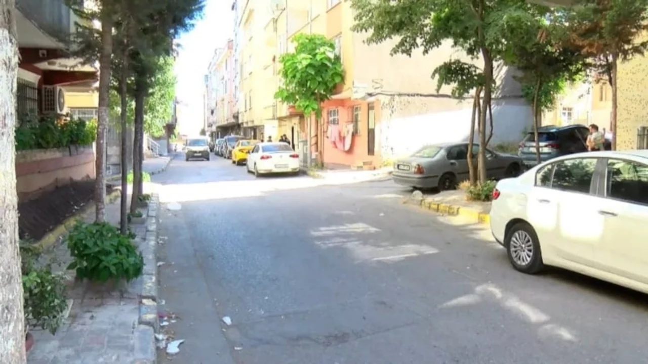 Kafasına silah dayayıp 2,5 milyon lirasını aldılar