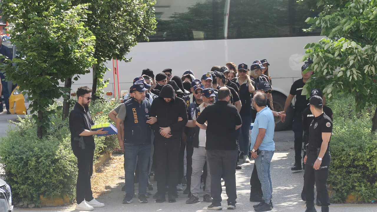2,3 milyar liralık yasa dışı bahis ağına darbe