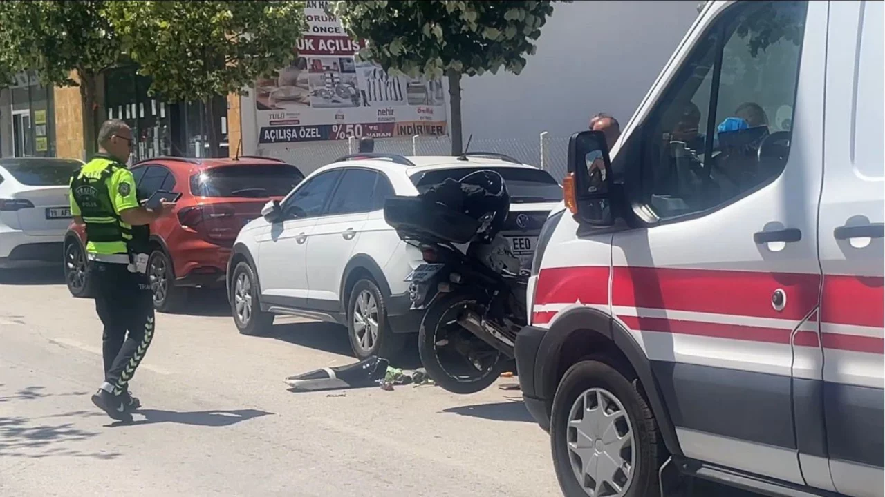 Karşıya Geçmek İsterken Motosiklet Çarptı! Yaya Hastane...