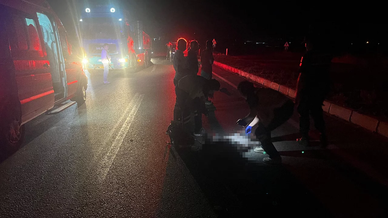 Karanlık yolda feci kaza: Yaşlı adam hayatını kaybetti