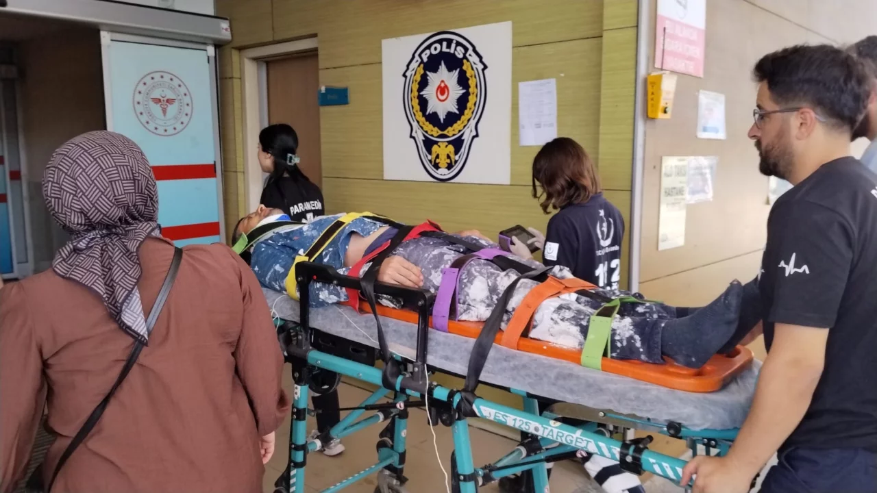 Bursa'da inşaatta feci kaza! Sıva ustası iskeleden d&uuml;şt&uuml;...
