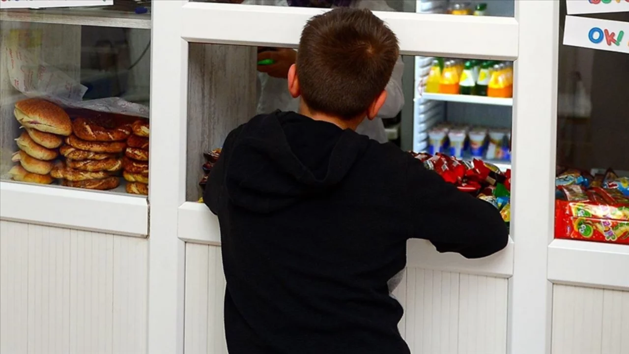 MEB düğmeye bastı! Okul kantinlerinde dijital dönem başlıyor