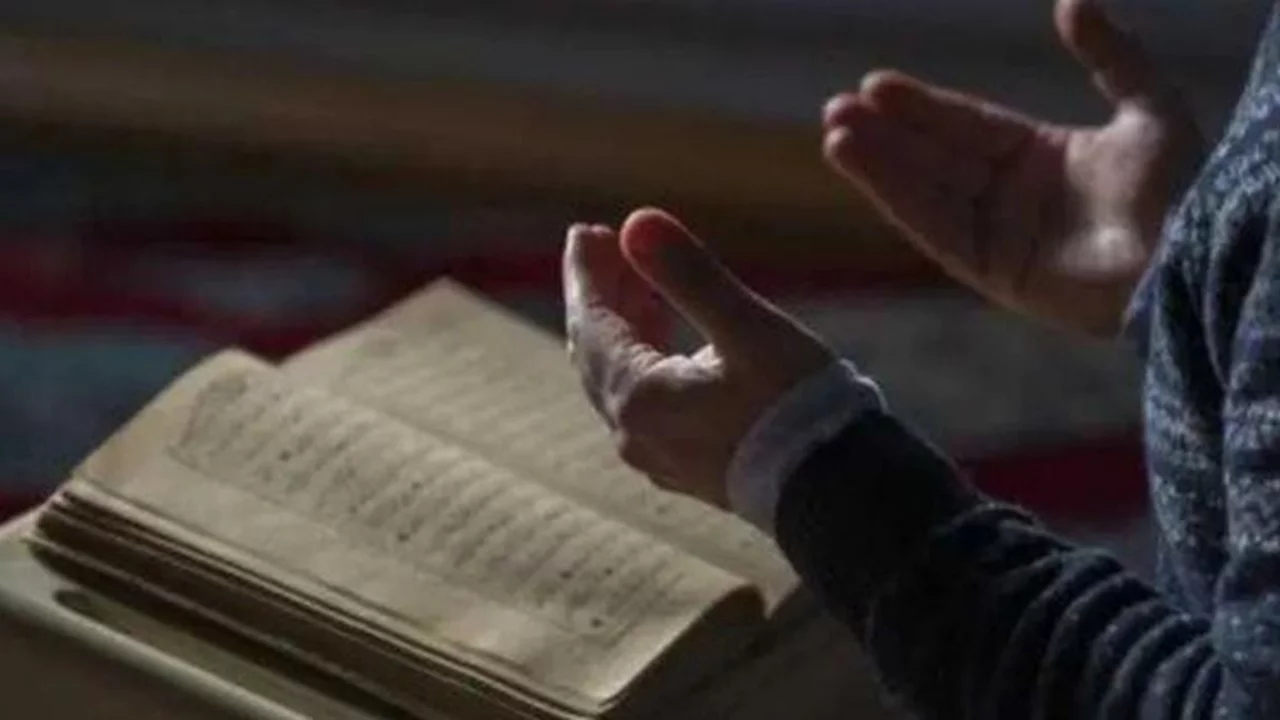 Aşure günü gül suyuna okunacak dua nedir? Aşure Günü gül suyuna 7 fatiha okumanın fazileti nedir?