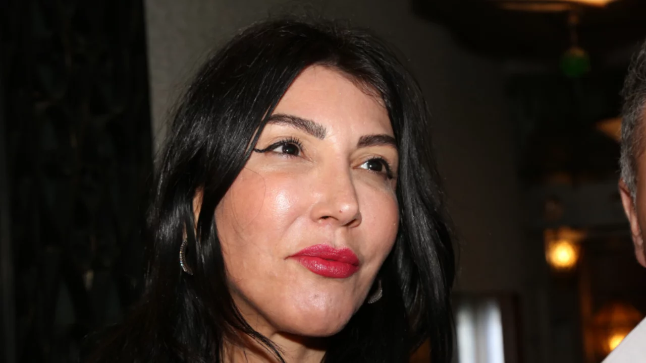 Hande Yener'den sağlık iddialarına net yanıt: "Lütfen bu söylentilere inanmayın"